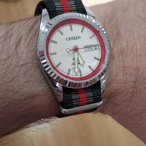 Vintage 1988 Citizen Automatic Mens Silver Watch W/daydate & Red accents